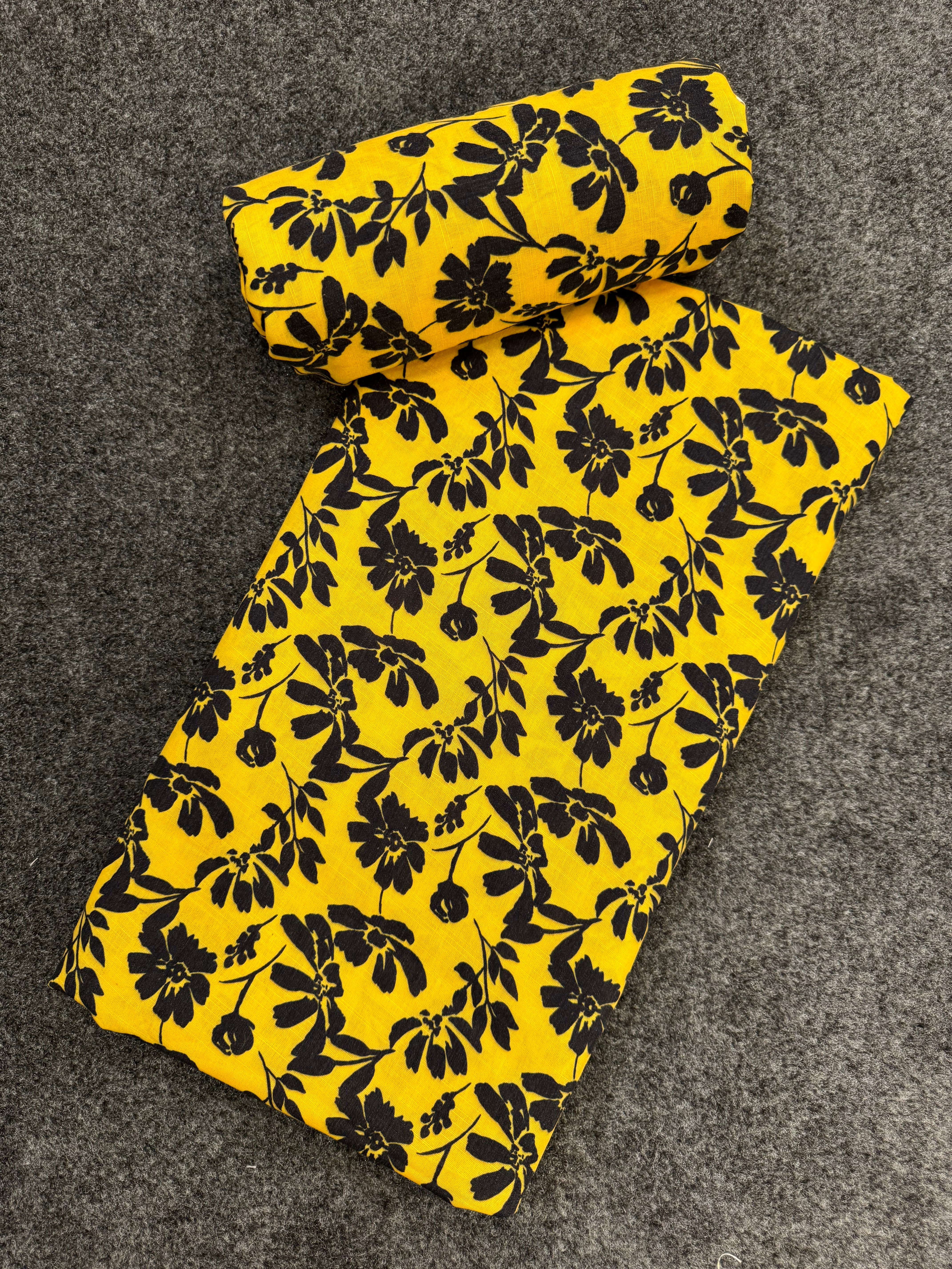 2 Piece- Unstitch (Khaddar)