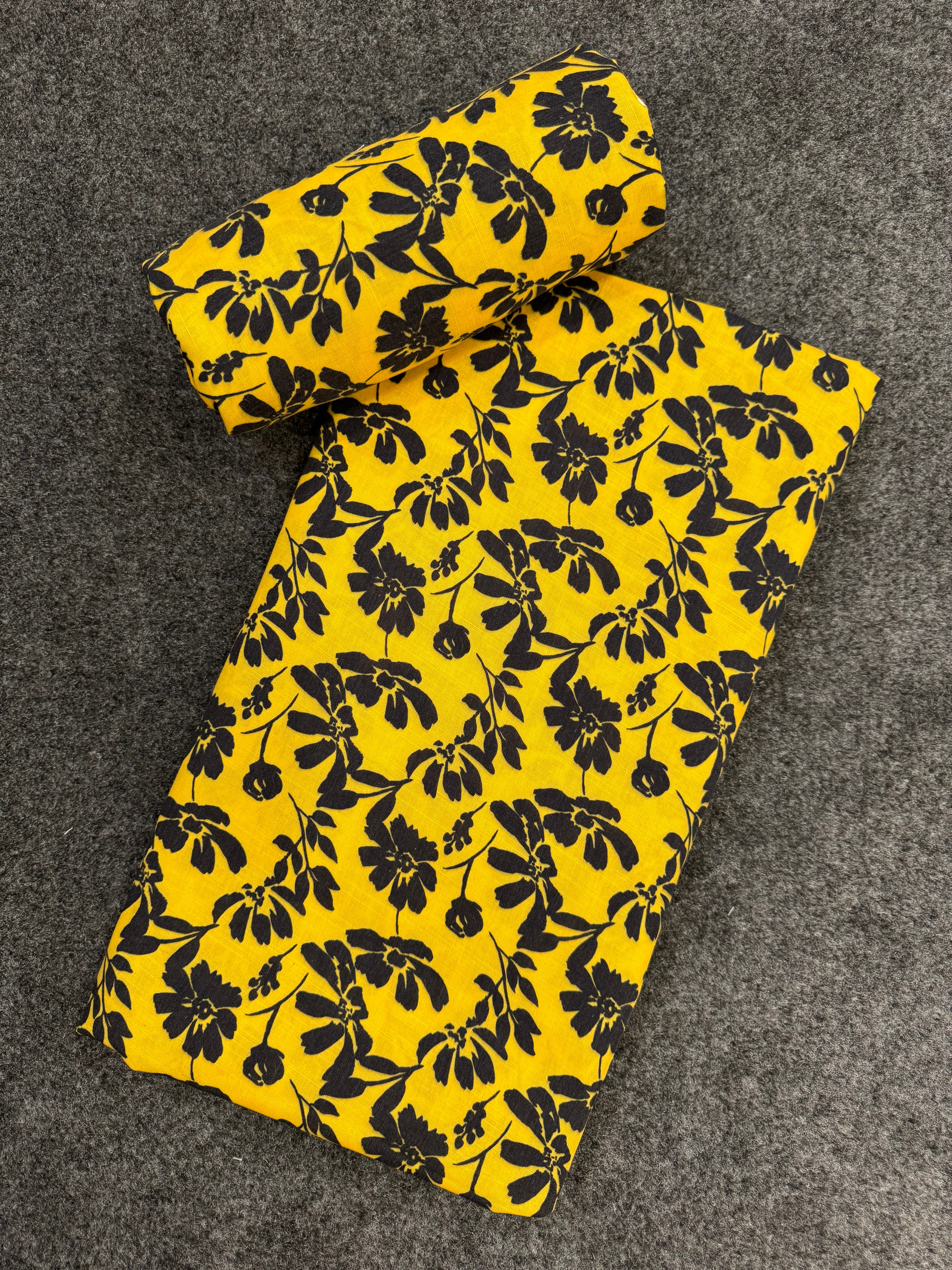 2 Piece- Unstitch (Khaddar)