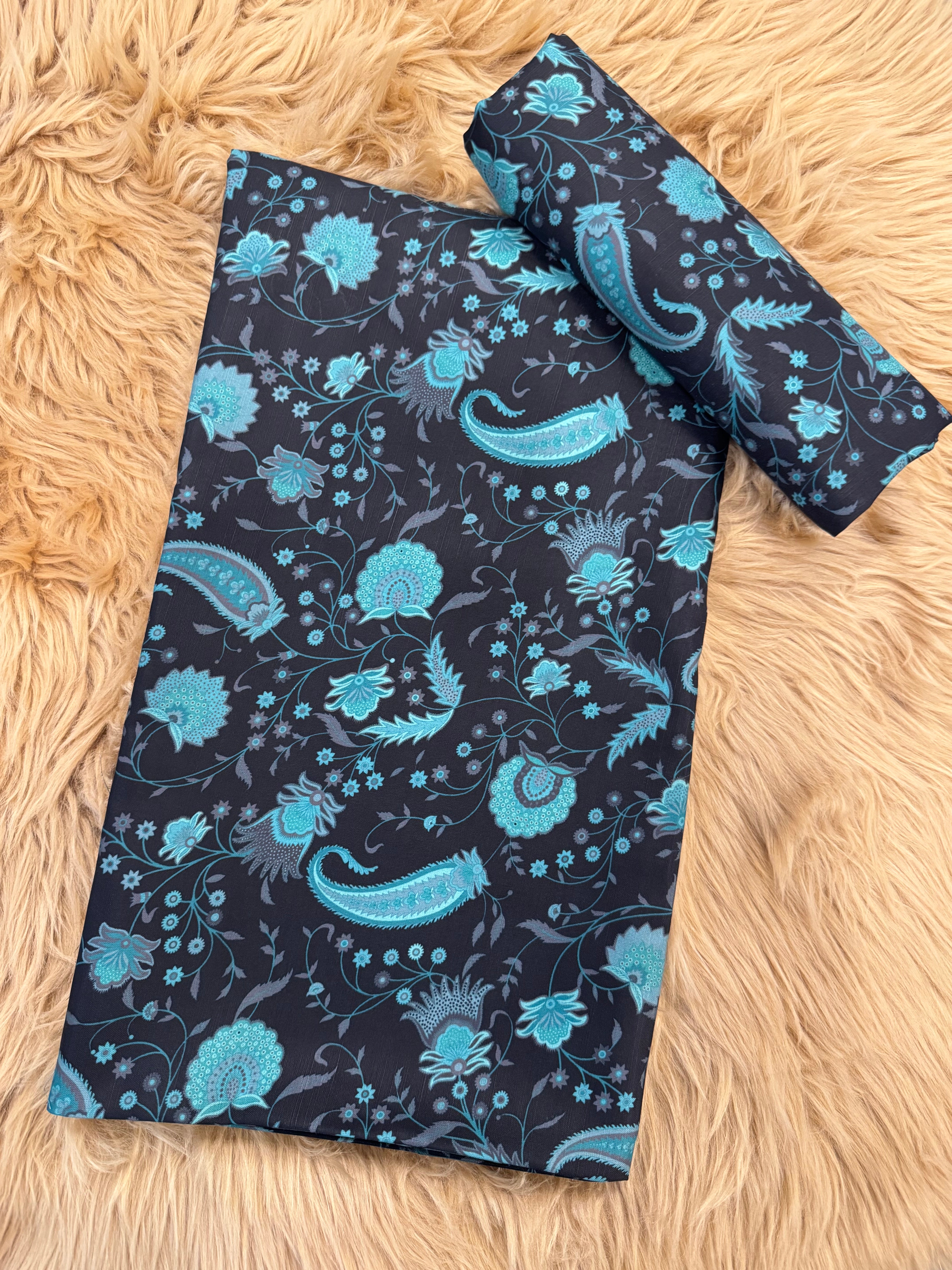 2 Piece- Unstitch (Khaddar)