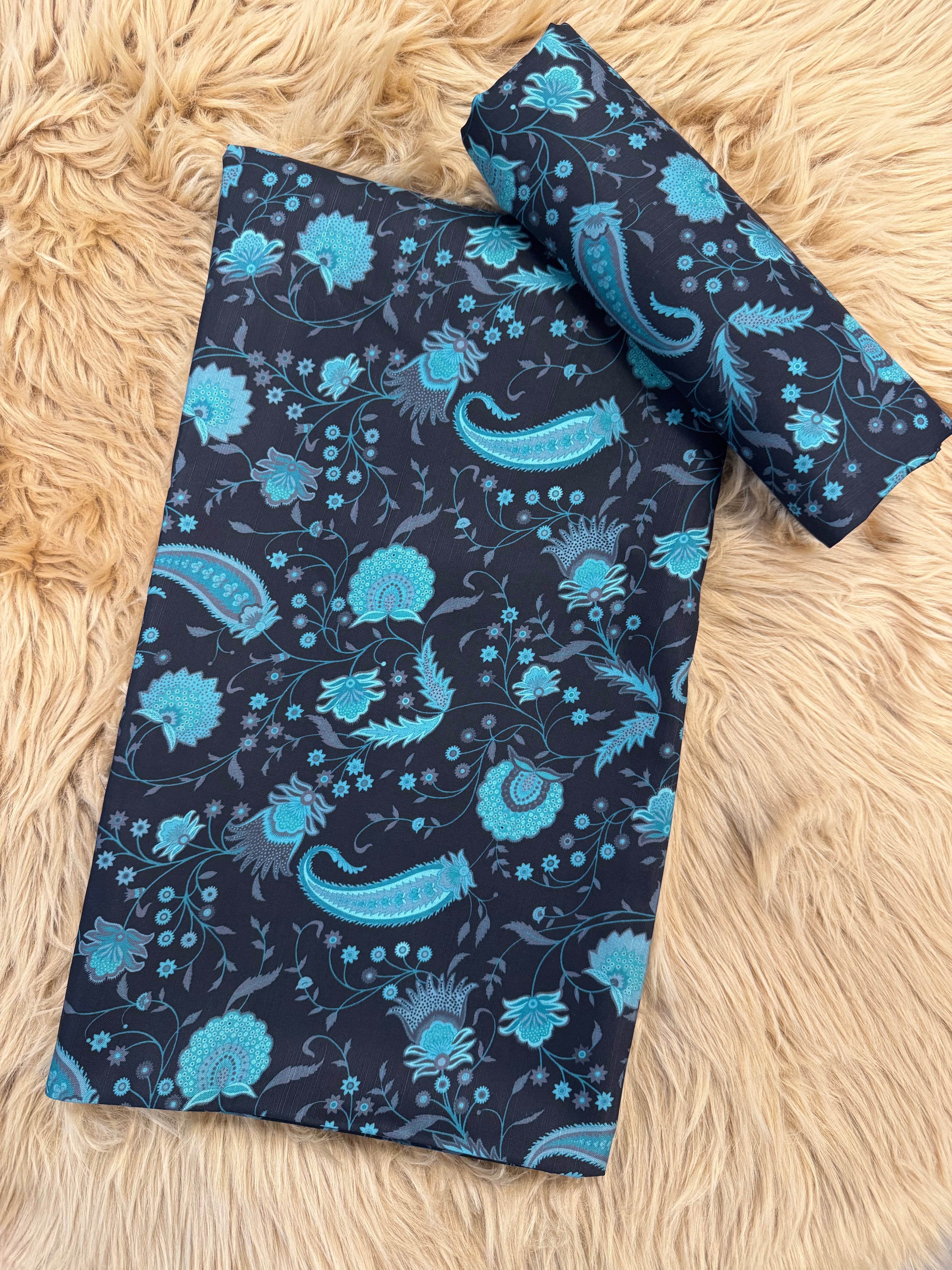 2 Piece- Unstitch (Khaddar)